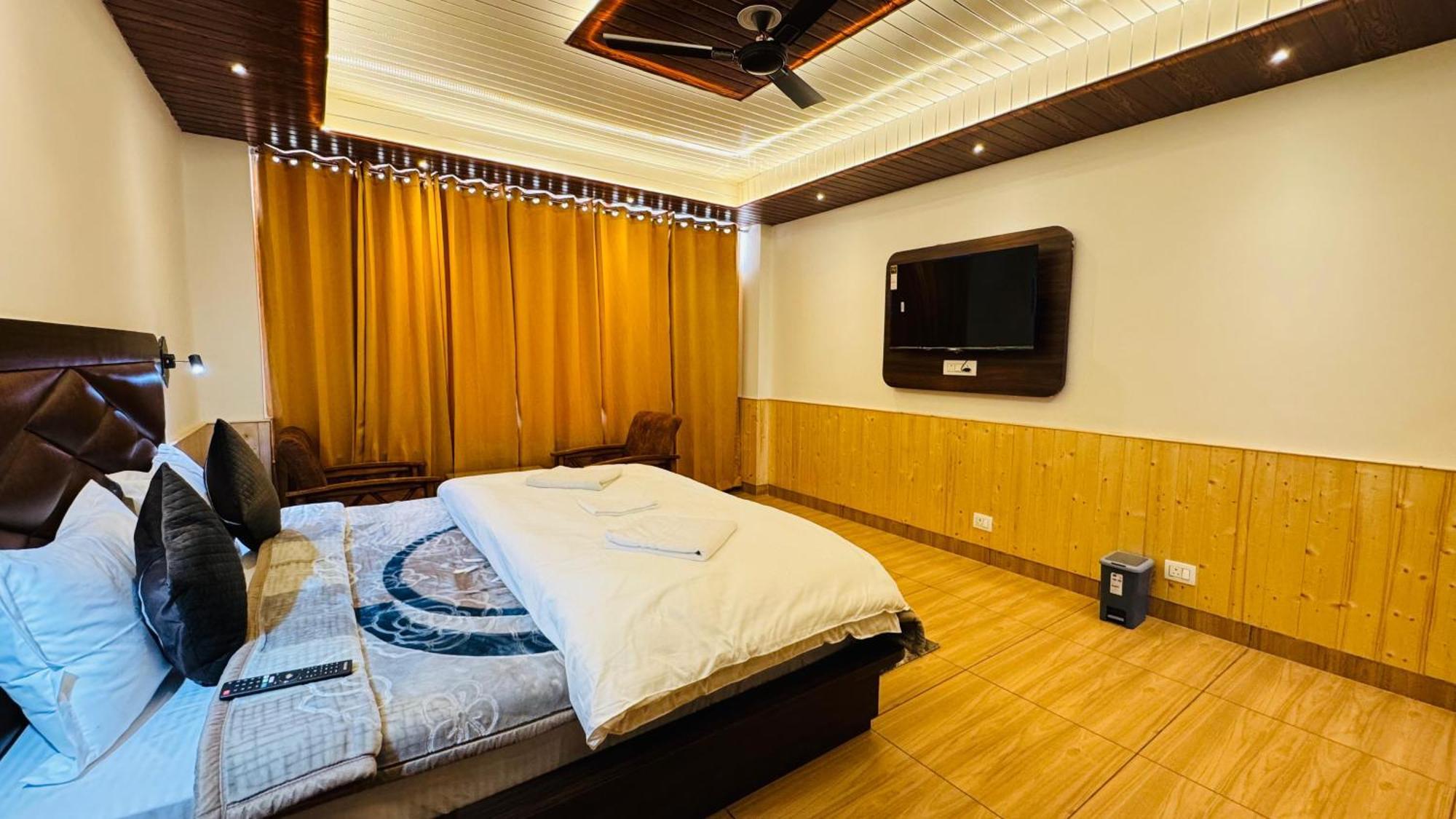 Hotel The Midnight Garden Manali Exterior foto